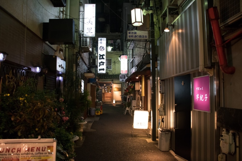 illuminated, direction, night, communication, light, lighting equipment, Japan, electric light, no people, text, Japanese, built structure, lighted, Tokyo