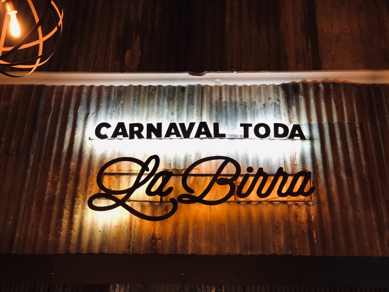 information, ampersand, trademark, illuminated, la, brochure, word, advertisement, billboard, vicario toscano 38, day, wood - material, paper, toda, banner