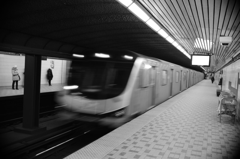 train - vehicle, toronto, railroad station, architecture, transit, transportation, track, commuter, vehicle, modern, city, motion, land vehicle, rail, tube