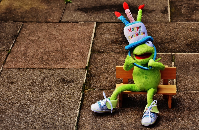 brown, representation, joy, high angle view, birthday, happy birthday, stone, fun, human representation, greeting, childhood, container, greeting card