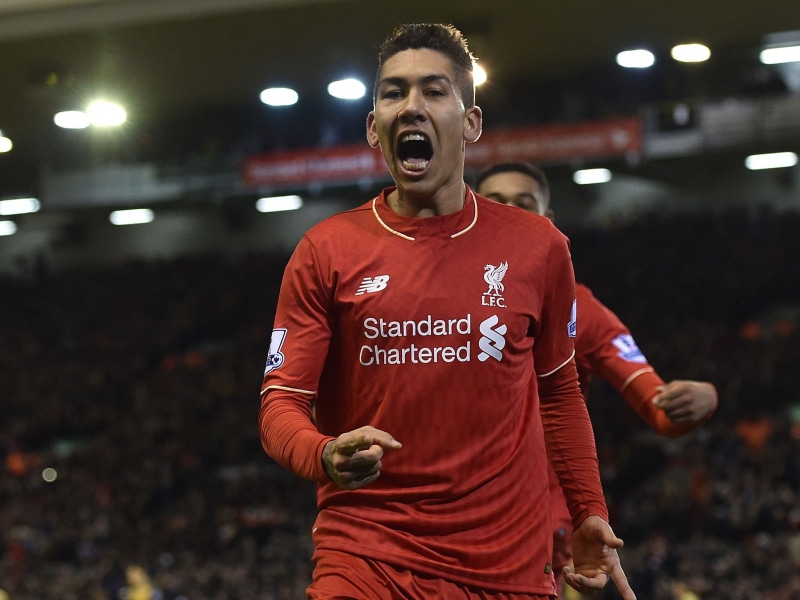adult, mouth open, Football Player, Roberto Firmino, sport, night, Liverpool FC, crowd, mouth, cheerful, young adult, one person, front view, 1080P, waist up