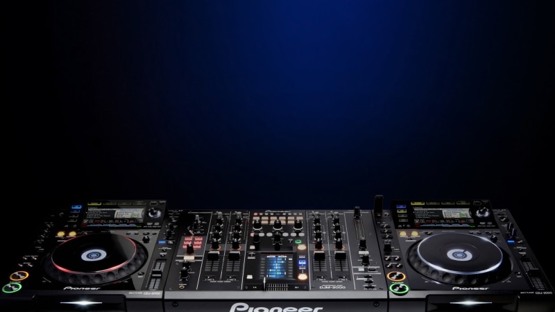 technology, close-up, black background, record, copy space, sound mixer, no people, modern, indoors, turntable, music, audio equipment, turntables, studio shot
