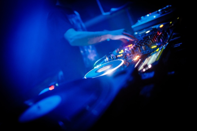 mixing consoles, DJ, 1080P, turntables
