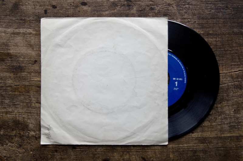 blue vinyl, black and blue, top, no people, blue, template, vinyl, single, white color, sound, close-up, rpm, empty, brown, music, old, background, paper