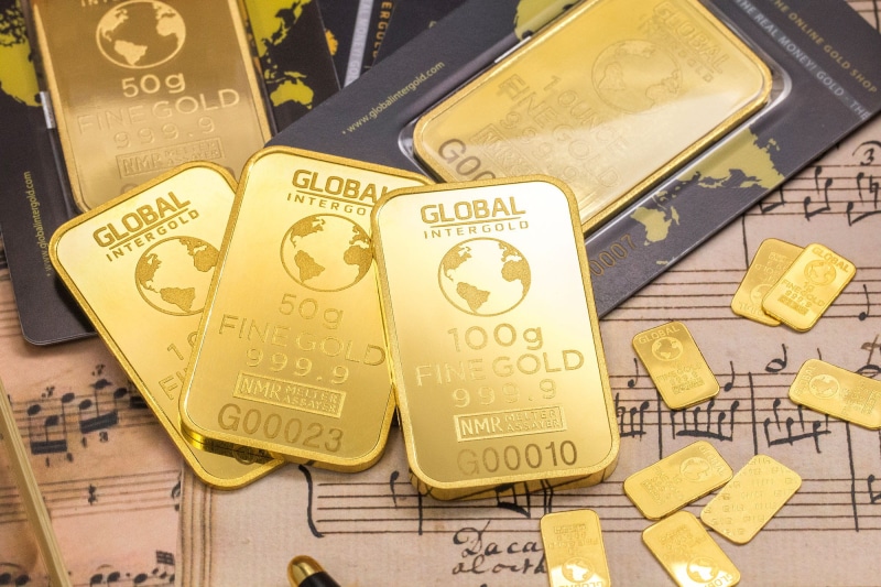 savings, plates, making money, currency, euro, luxury, global, paper currency, gold, ingot, financial, income, success, banking, bank, commerce, close-up