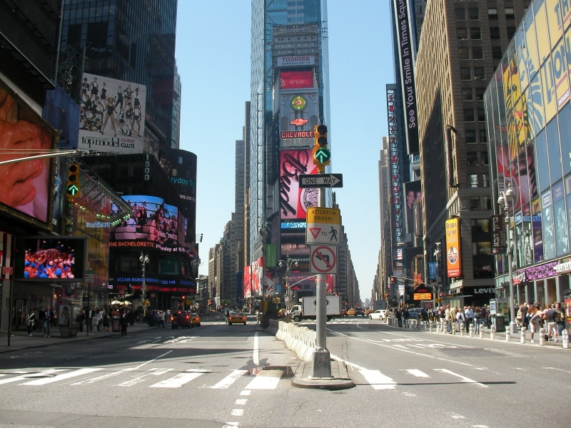road marking, 5 avenue, new york, skyscrapers, communication, square, time, day, new, city street, marking, street, travel destinations, architecture, office building exterior