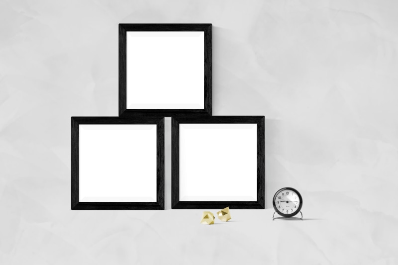 picture frame, group of objects, indoors, gallery, flat screen, copy space, white color, frame, canvas, time, creativity, poster, device screen, interior