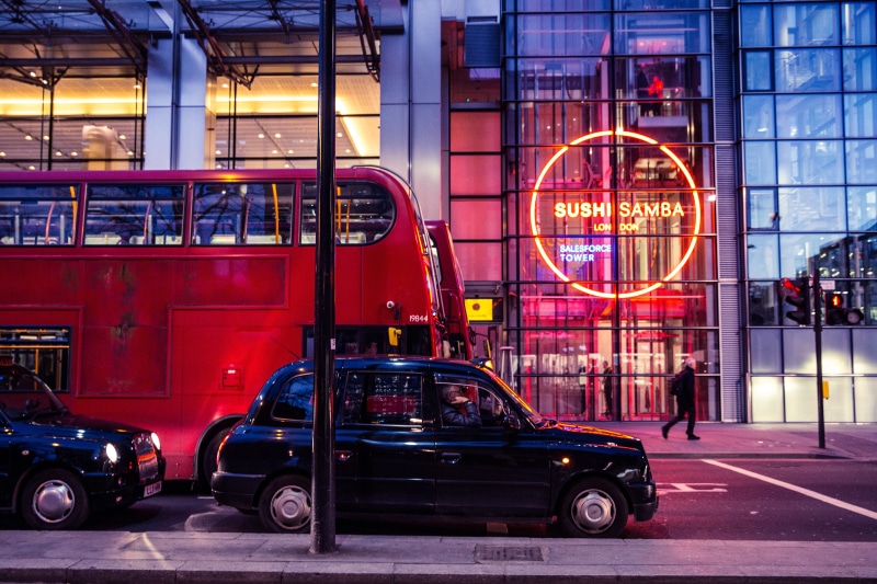 city, english Culture, busy, british Culture, buses, architecture, built Structure, city Life, mode of Transport, motor vehicle, black taxis, sit, england