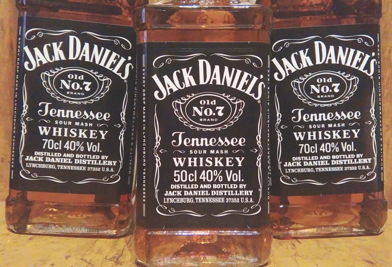 drunk, addiction, arrangement, food, drink, bar - drink establishment, bottle, jack, tennessee, s, variation, liquid, alcohol, text, western script, communication