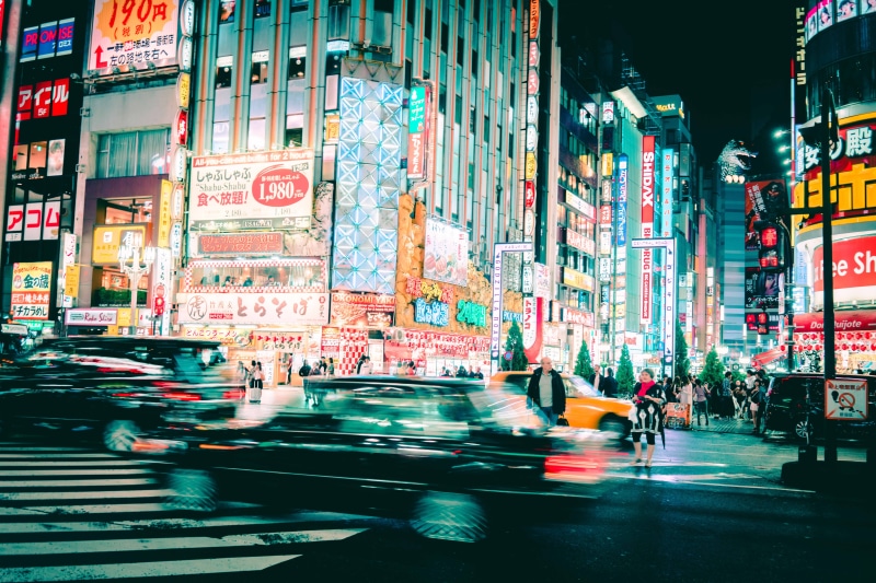 illuminated, landscape, crowded, street road, 8K, built Structure, street traffic, color Image, blurred Motion, architecture, famous Place