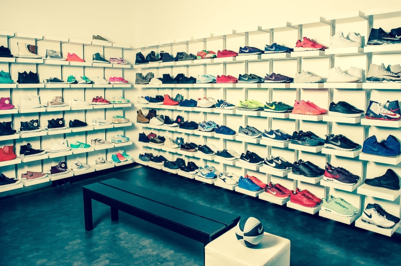 choice, spot shoes, sale, retail, Aden, collection, school aden, consumerism, shoe store, store, in a row, fashion, Shoes, side by side, indoors, arrangement