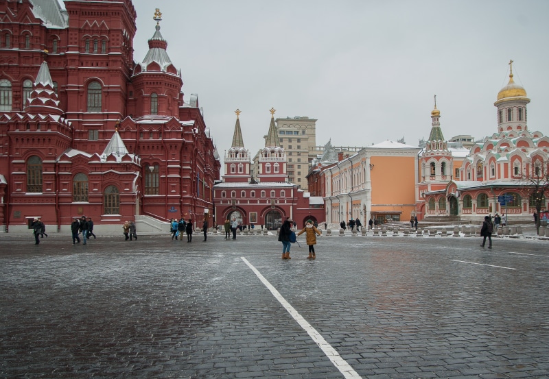 travel destinations, walking, sky, street, spirituality, city, real people, 2K, history, red square, belief, building, structures, women, architecture