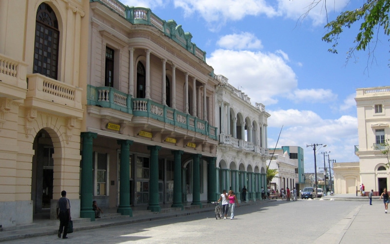 santa clara, built Structure, transportation, travel Destinations, real people, building Exterior, Cuba, outdoors, sky, architecture, 1080P, clara, incidental people