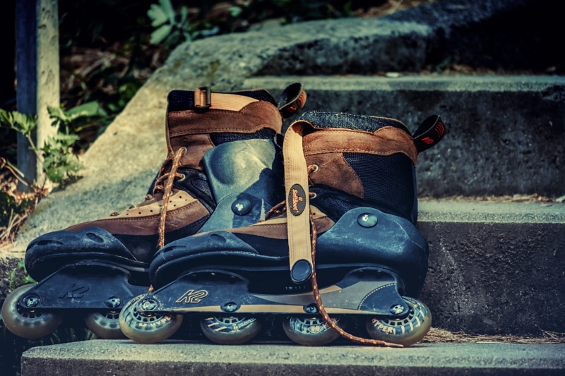 old, still life, luggage, no people, leisure, focus on foreground, scooter, day, wheel, outdoors, damaged, rollerskating, abandoned, absence, boot, sport