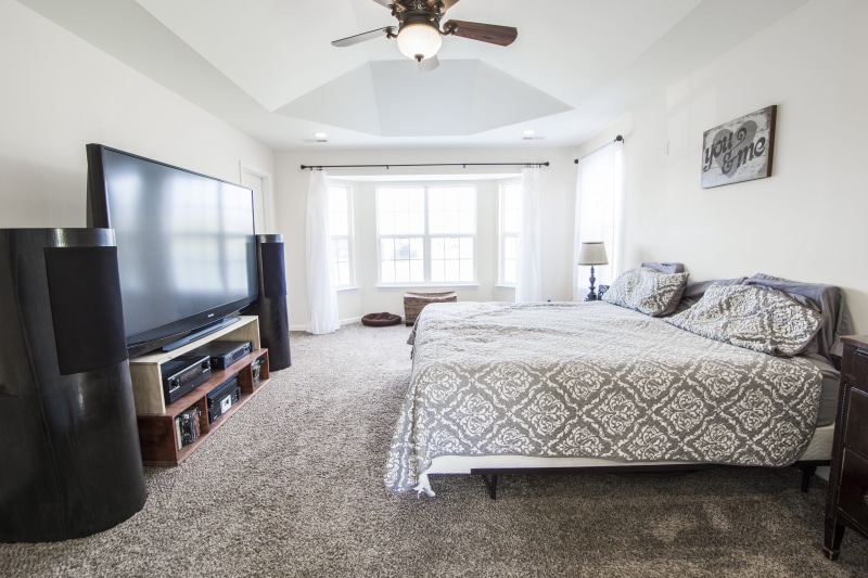 pillow, domestic room, electric lamp, seat, 5K, screen, furniture, tv, absence, contemporary, ceiling, window, apartment, building, black, architecture
