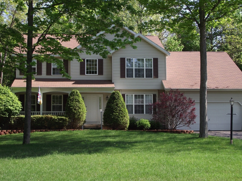 front, front or back yard, storey, building, house, residential, residence, no people, tree, neighborhood, nature, family, dwelling, family home, mortgage