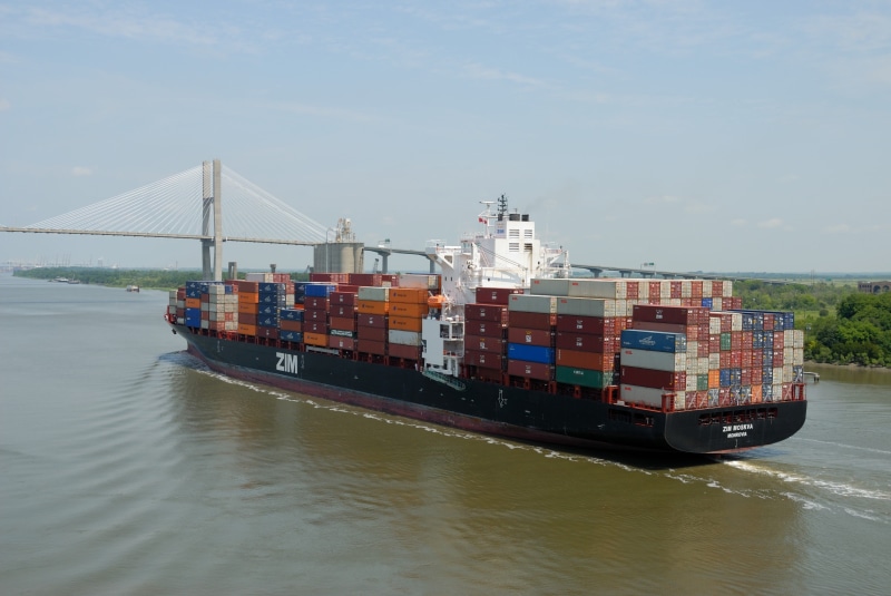 freight, loading, trade, unloading, mode of transport, 4K, cargo, Freighter, dock, ocean, waterfront, outdoors, cargo container, no people, water, export