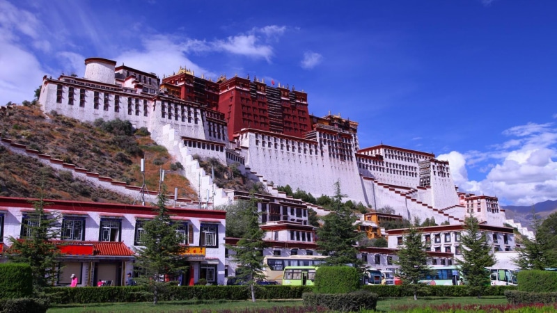 lhasa, potala, visitors, nature and landscapes, palace, wondrous, hill, tibet, town, 1080P