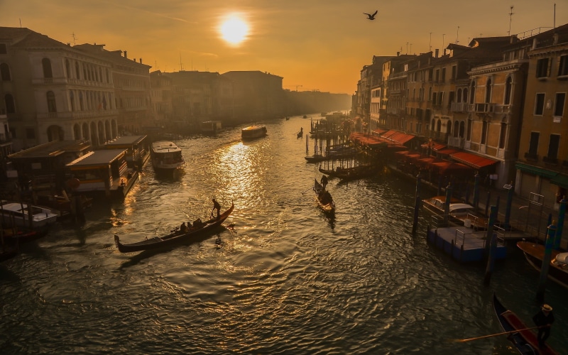 body, city, architecture, nautical vessel, building exterior, sky, cityscape, boats, water, sunset, building, sunlight, 2K, Venice, mode of transportation