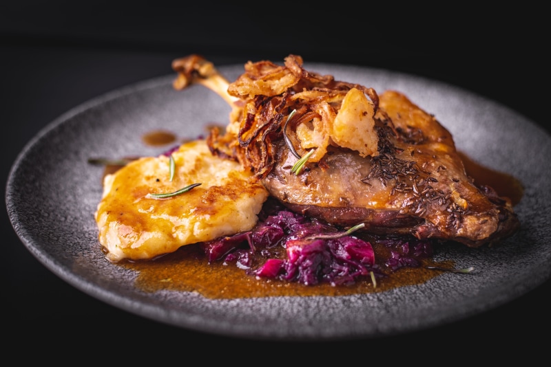 czech cuisine, meat, healthy eating, hash browns, roast duck, ready-to-eat, indoors, vegetable, plate, food, serving size, food and drink, mash - food state
