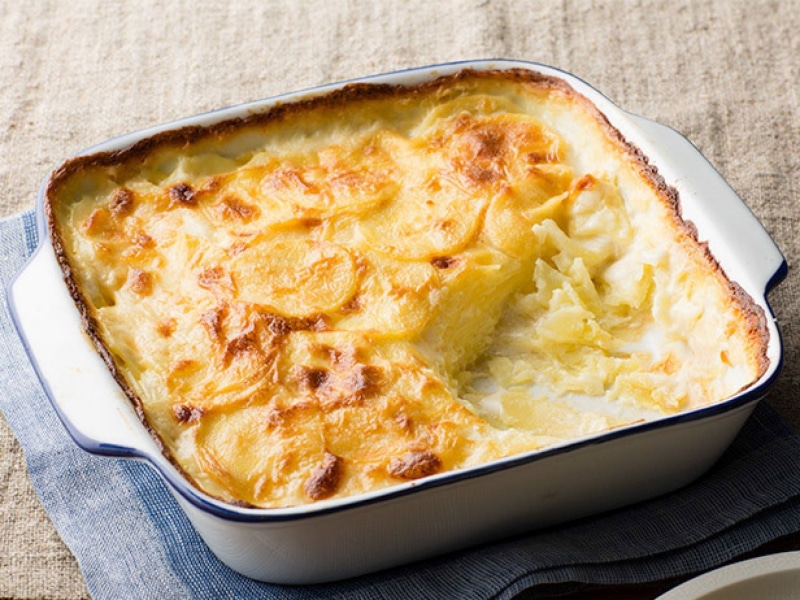 casserole, close-up, sweet food, studio shot, breakfast, wellbeing, vegetarian food, sweet, cheese, temptation, ready-to-eat, high angle view, freshness
