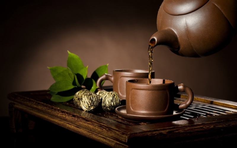 no people, leaf, welding, crockery, teapot, retro Styled, kettle, black background, refreshment, breakfast, hot drink, old-fashioned, coffee Grinder, brown
