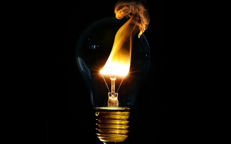 dark, burning, light bulb, heat - temperature, electricity, glowing, light, electric lamp, flame, lighting equipment, glass - material, background, black