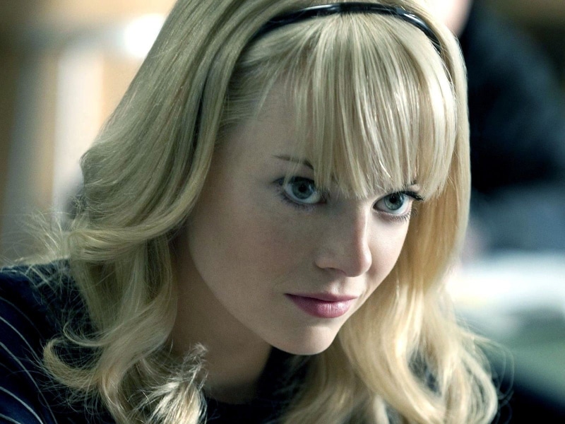 bangs, headshot, real people, emma, 720P, contemplation, front view, beauty, long hair, looking at camera, hair, teenager, women, hairstyle, focus on foreground