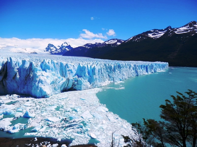 melting, snow, near, sky, tranquil scene, Glacier, outdoors, iceberg, mountains, travel destinations, los glaciares, landscape, winter, environment, cold temperature