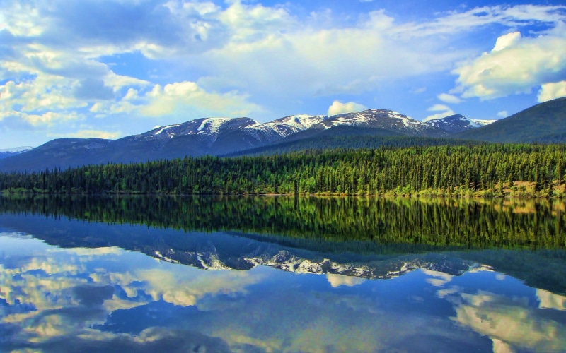 tree, lake, 2K, reflection, mountain range, scenics - nature, waterfront, idyllic, beauty in nature, sky, tranquility, mountain, near, cloud - sky, symmetry
