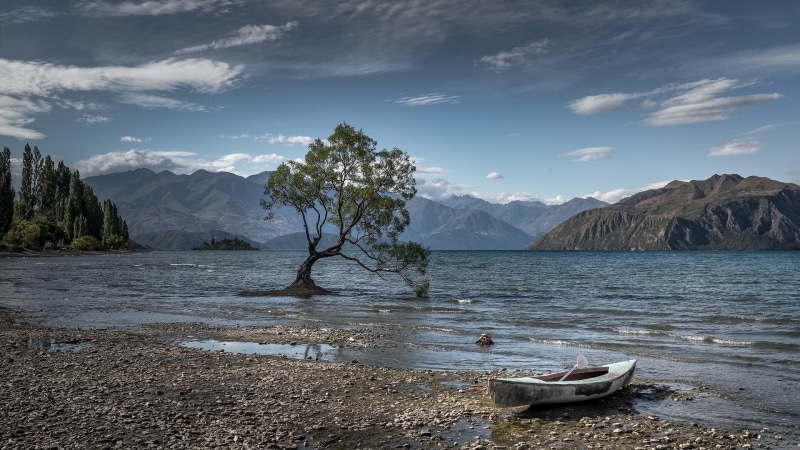 mode of transportation, water, kayak, tranquil scene, mountain range, day, mountains, beauty in nature, nature, lake, cloud - sky, white, 1080P, snowcapped mountain