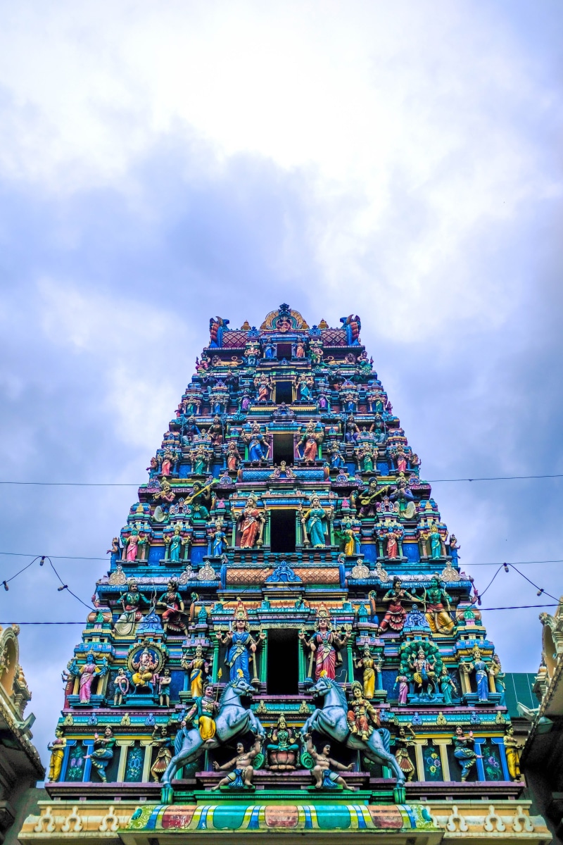 sky, belief, no people, hinduism, place of worship, spirituality, building exterior, day, indian temple, 5K, religion, ornate, outdoors, flea market petaling street