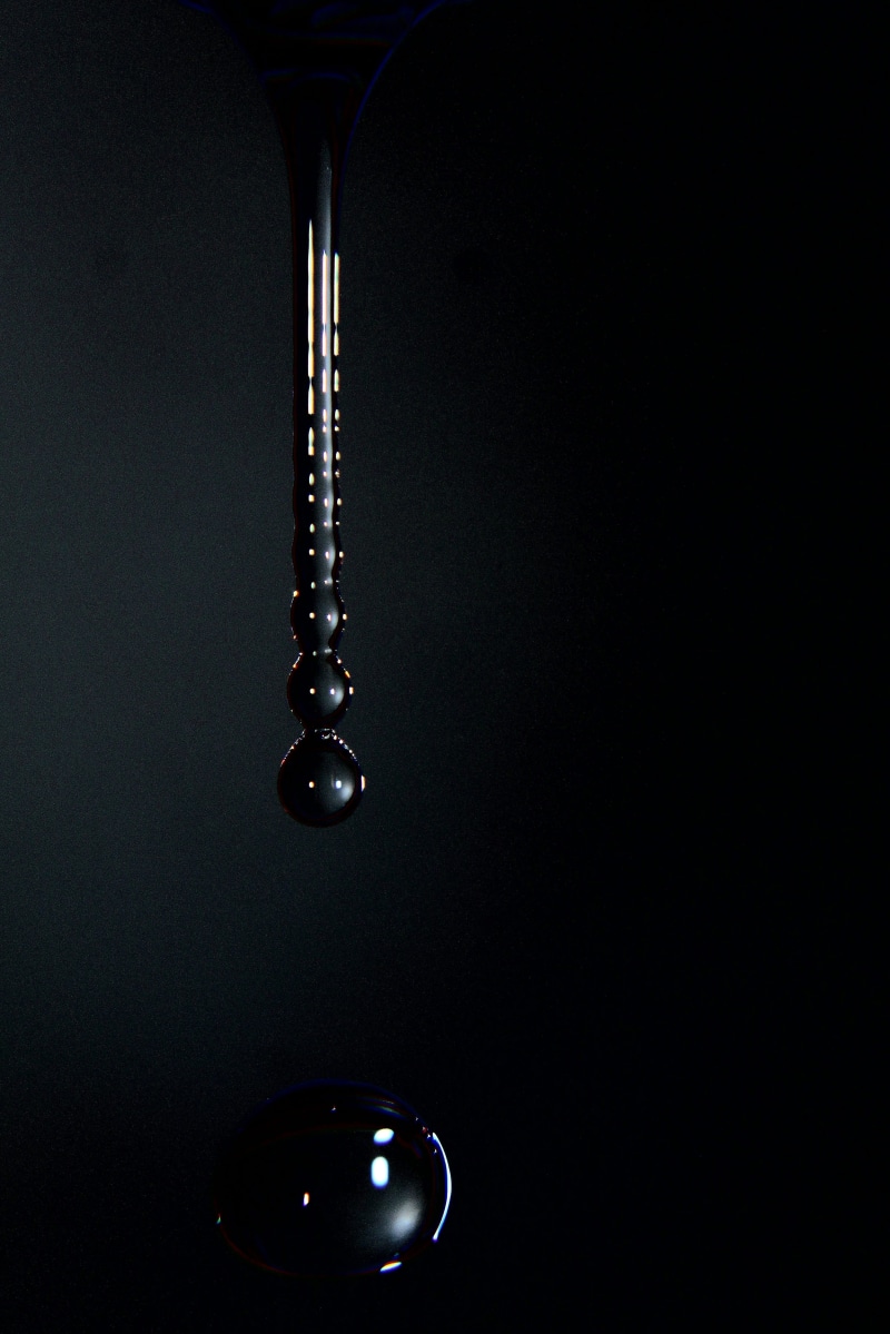 water droplets, luxury, dark, water, copy space, nature, metal, cut out, motion, shape, no people, purity, indoors, single object, droplet, reflection