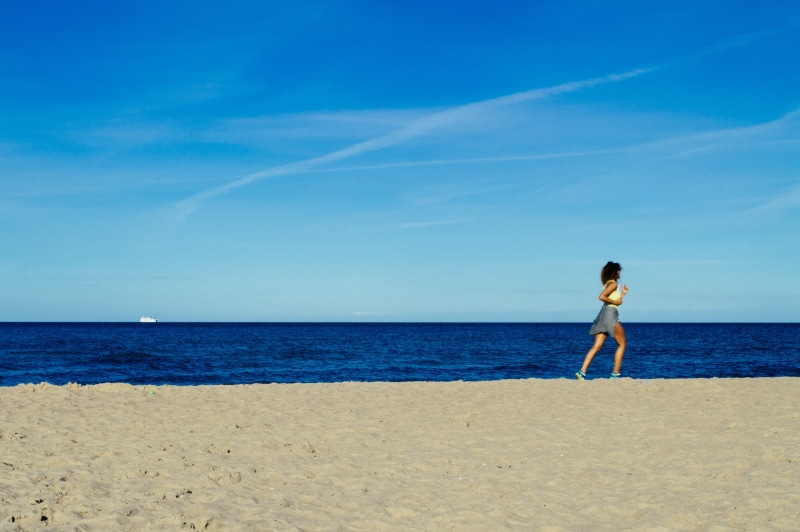 blue, full length, lifestyles, Run, running, real people, outdoors, beach, scenics - nature, tranquil scene, beauty in nature, one person, horizon, coast