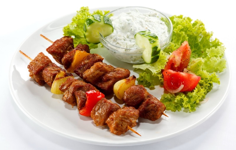 stick, savory Sauce, fruit, tomato, tray, salad, dinner, kebabs, freshness, chicken Meat, high angle view, indulgence, restaurant, plate, lunch, red, still life