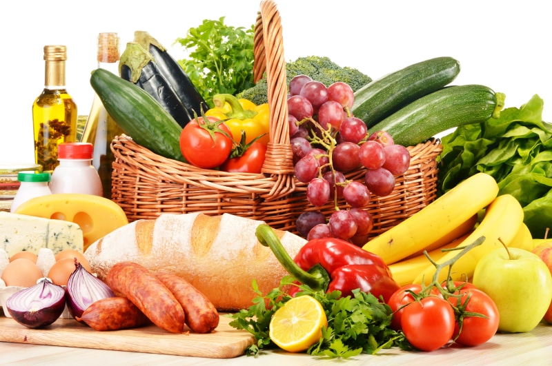 lemon, apples, greens, vegetables, bread, bow, bananas, pepper, cucumbers, grapes, tomatoes, basket, eggs, sausage, cheese, fruit, 5K