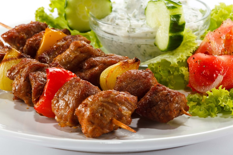 table, red, cooked, onion, barbecue, still life, snack, serving size, sauce, salad, kebabs, tray, indoors, meal, lunch, white meat, chicken wing, heat - Temperature