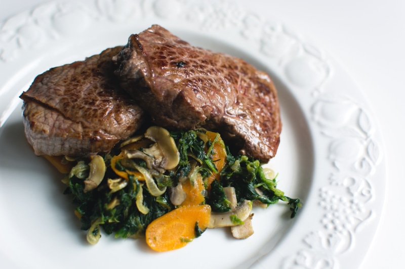 meat And Alternatives, white background, gourmet, ready-To-Eat, roasted, vegetables, lunch, garnish, food, beef, serving size, green, temptation, no People