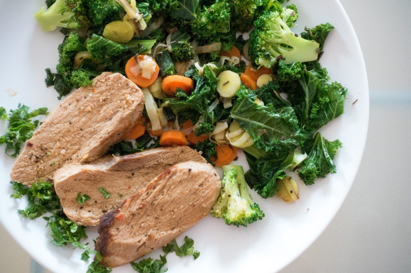paleo, broccoli, green, freshness, lettuce, grilled, green vegetables, dinner, wellbeing, top view, close-up, vegetable, indoors, Pork, garnish, meat, meal