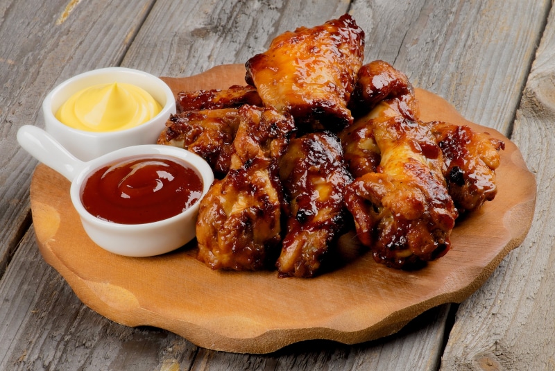 no people, condiment, Meat products, high angle view, chicken, savory food, Ketchup, roasted, photo, Food, pub food, meat, table, meal, chicken meat, savory sauce