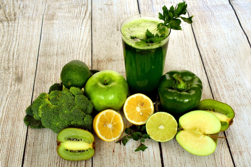still life, table, fruit, healthy, wood - material, glass, household equipment, detox, antioxidants, drinking glass, juice, smoothie, vitamins, bio, vegan
