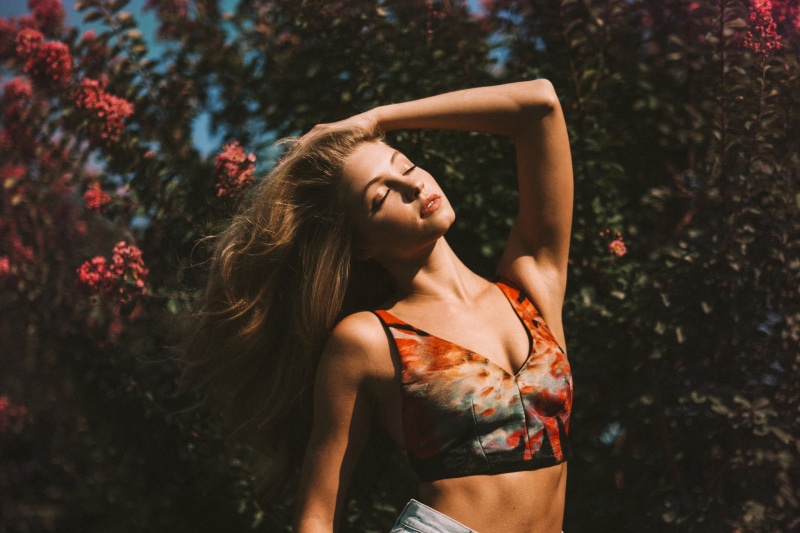 women outdoors, arms raised, plant, adult, hair, positive emotion, people, beautiful woman, 1080P, togetherness, outdoors, focus on foreground, tanned