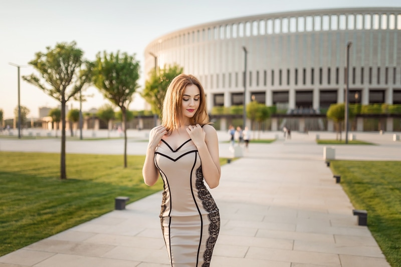 hair, young women, beauty, lifestyles, footpath, Georgy Dyakov, women, hairstyle, dress, day, architecture, front view, 1080P, portrait, one person, red lipstick