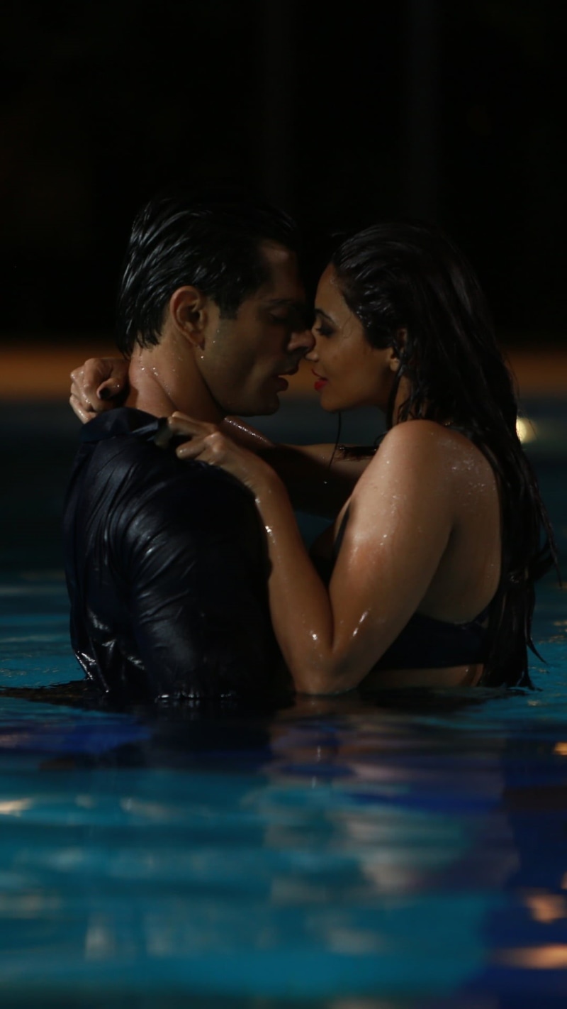 togetherness, hate, Movies, positive emotion, young women, profile view, women, swimming pool, face to face, s, two people, black, top, bollywood, pool