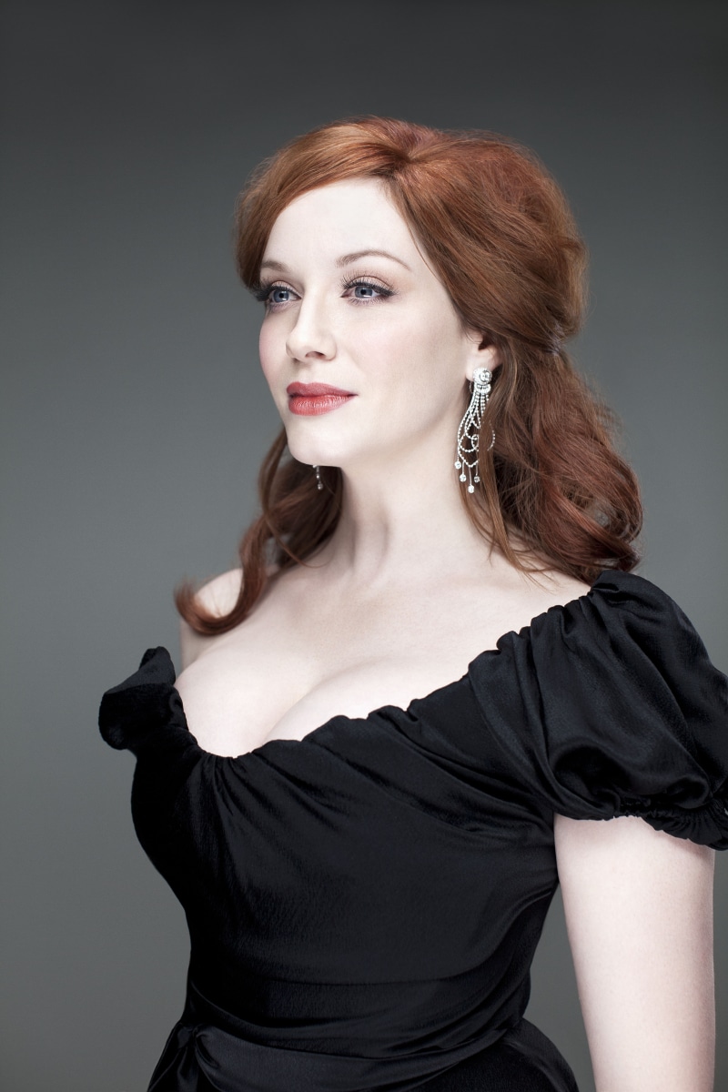 black color, redhead, one person, dress, beautiful people, 5K, studio shot, hairstyle, fashion, adult, beauty, fashion model, elegance, portrait, glamour