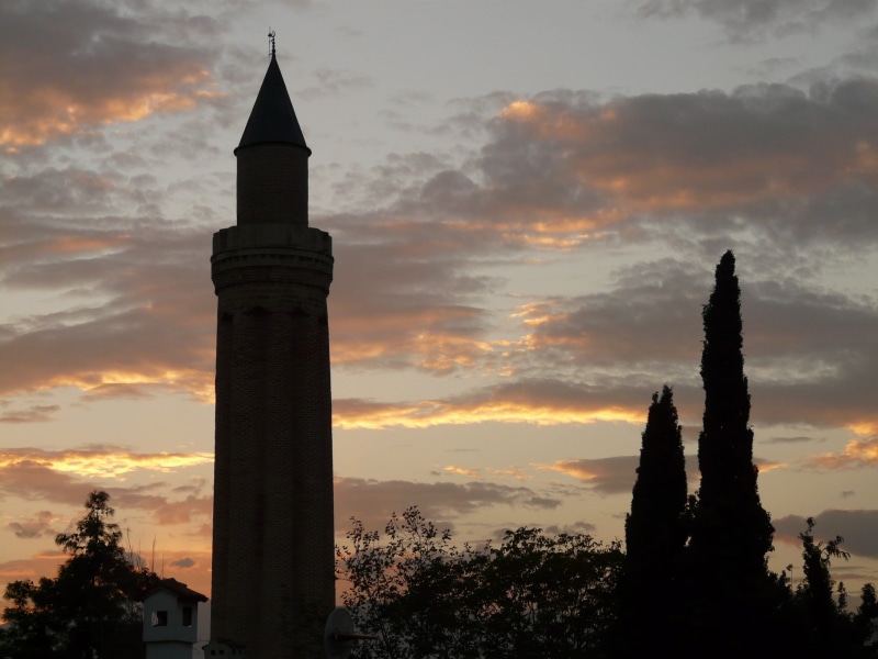 spire, sky, seldschukisch, spirituality, cloud - sky, outdoors, low angle view, building, nature, building exterior, architecture, yivli seminars, tree