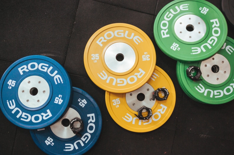 gambaru crossfit, closeup, bodybuilding, multi colored, telephone, three, 5K, weight, technology, color, brazil, still life, muscle, shape, pairs, detail