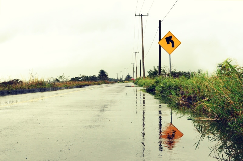 4K, wet, road sign, street, reflection, wet street, overcast, signs