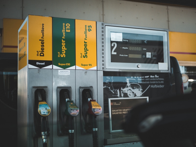 industry, 4K, station, photo, guidance, indoors, road, close-up, technology, text, dispenser, travel, information, fuel and power generation, finance
