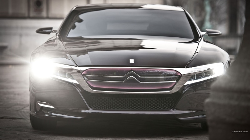 day, vintage car, garage, mode of transportation, street, 1080P, front view, focus on foreground, parking lot, Citroen Numero 9, citroen, motor vehicle